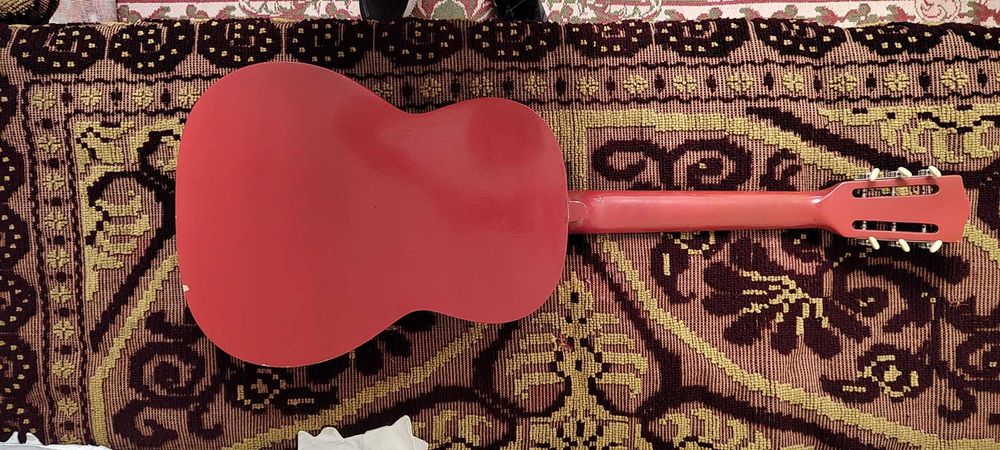 Chitară acustică ORFEUS - Excepțional de frumoasă, stare foarte bună (cu husă inclusă)