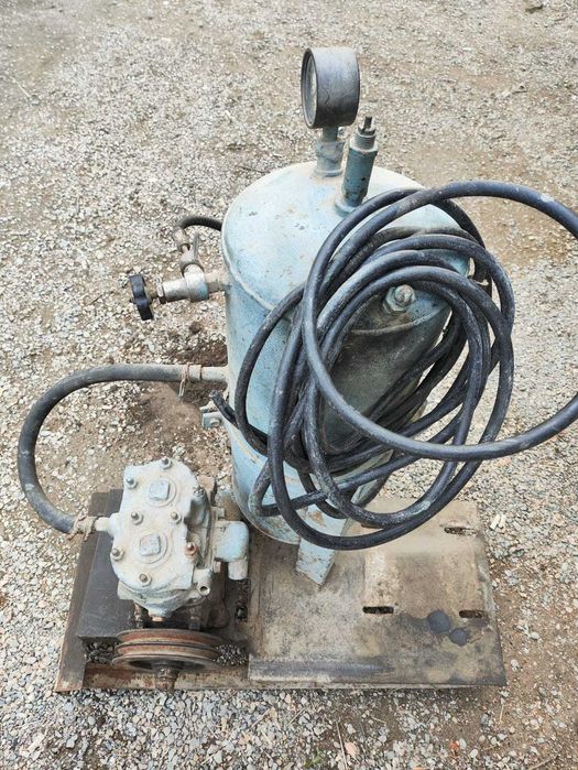 компрессор ЗИЛ 25 000тг