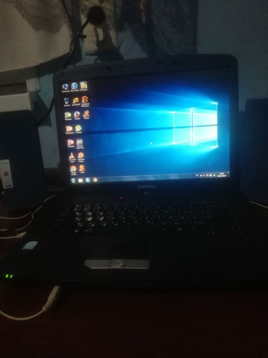 ФирменныйНоутбукEmachines