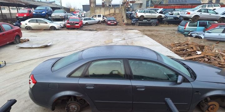 panou sigurante motor Audi A4 B6