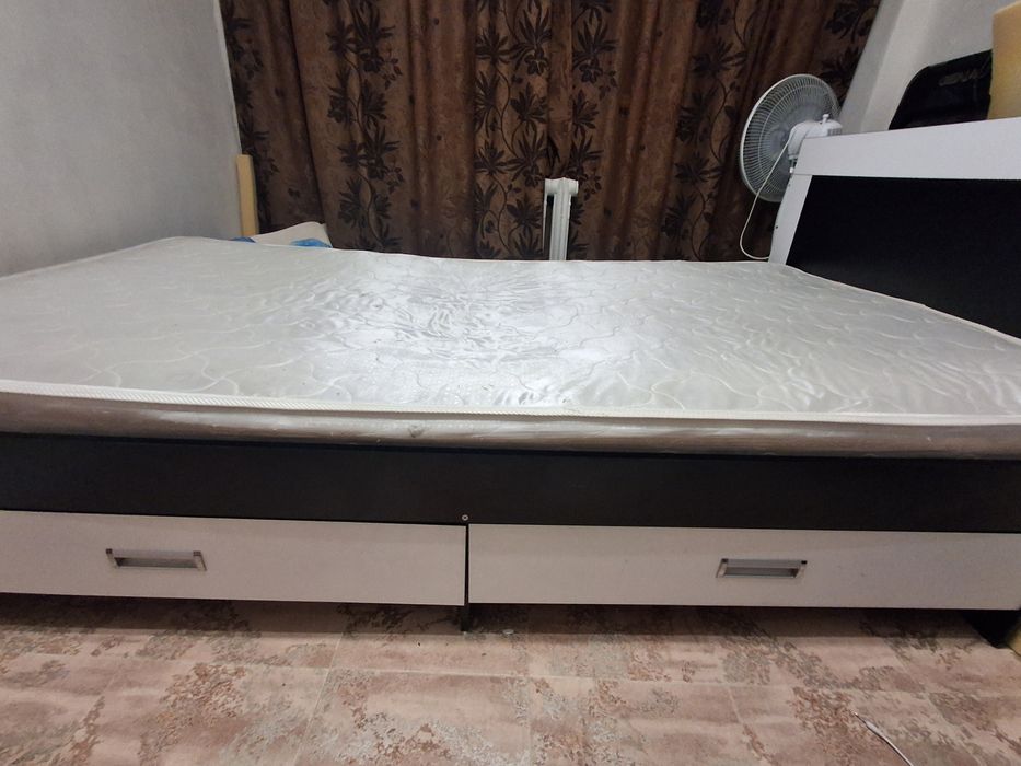 Продам кровать б/у