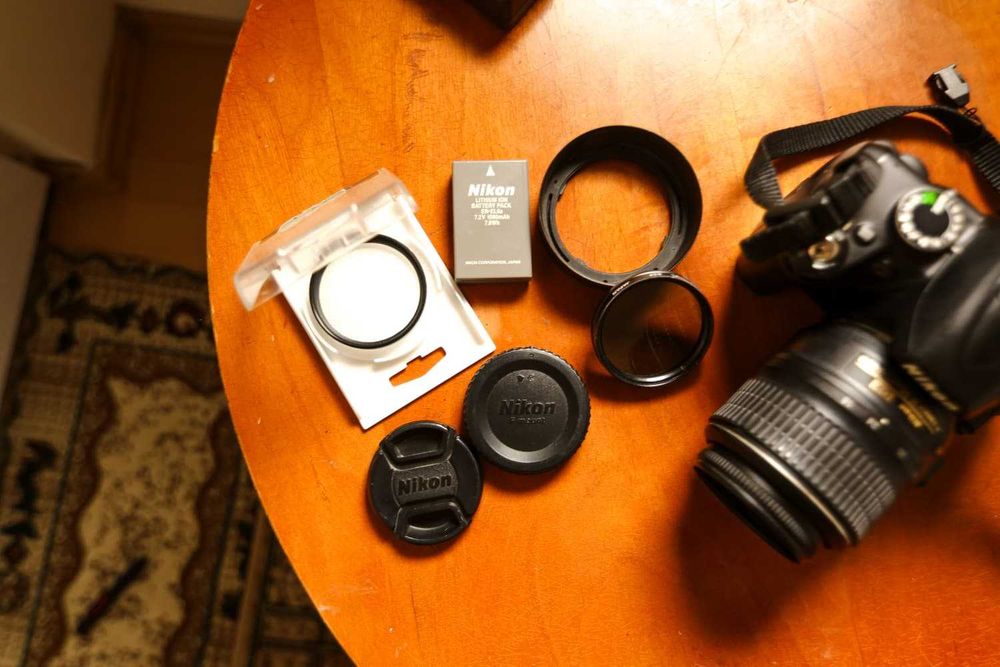 Aparat foto DSLR Nikon D3000
