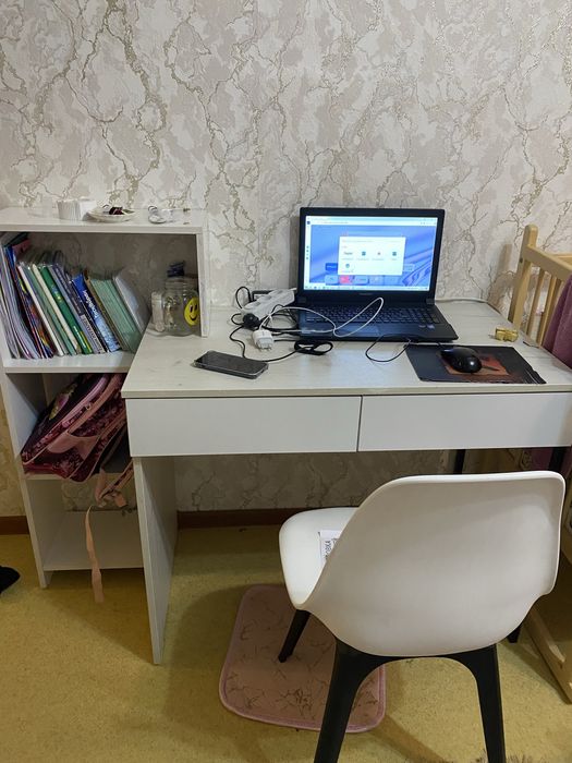 Стол учебный,со стульчиком