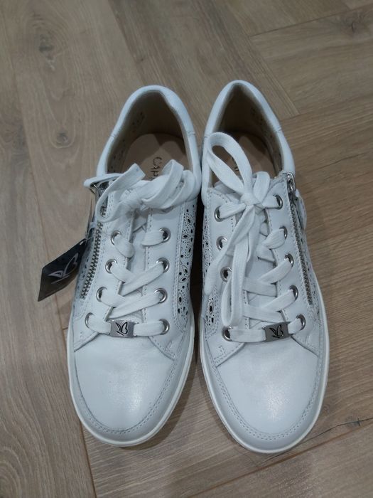 Новые кожаные кроссовки/кеды