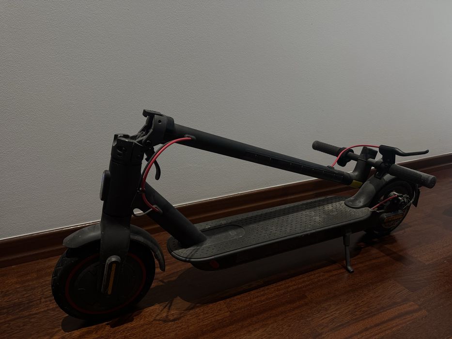 Trotineta electrica Xiaomi Mi Pro 2, Autonomie 45 Km, 25 Km/h, Negru