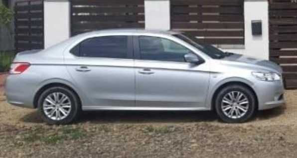 Vand masina Peugeot 301 stare foarte buna 6300 € neg.