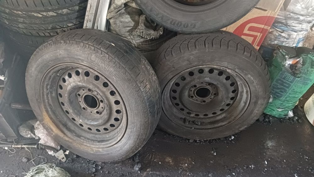 Продам литые диский на R15