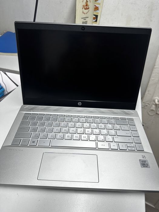 Продается нотубк Hp i3-10gen