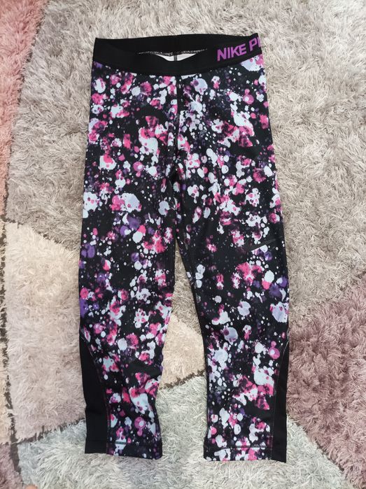 Оригинален дамски клин на Nike Pro!