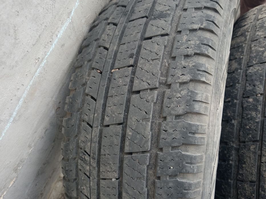 Резина разная на 16