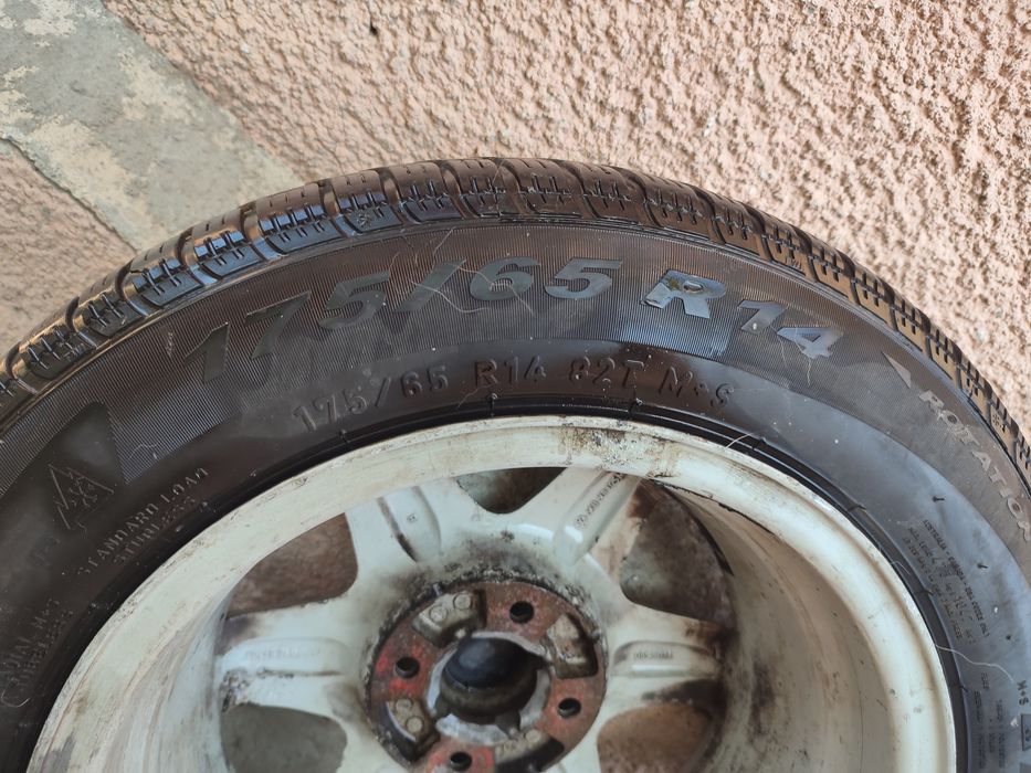 Алуминиеви джанти с гуми, 4 броя