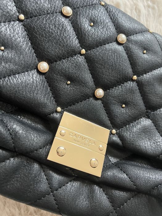 Geanta crossbody Carvela