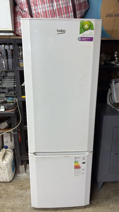 Холодильник сатылады.