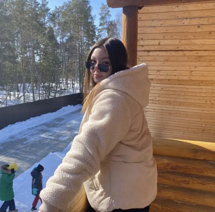 Куртка(весна) брала в котоне