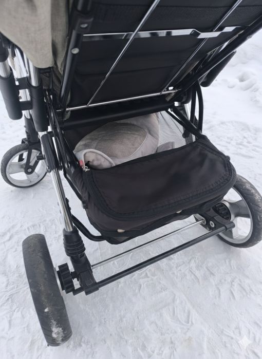 Продам ПОЛЬСКУЮ коляску-трансформер.