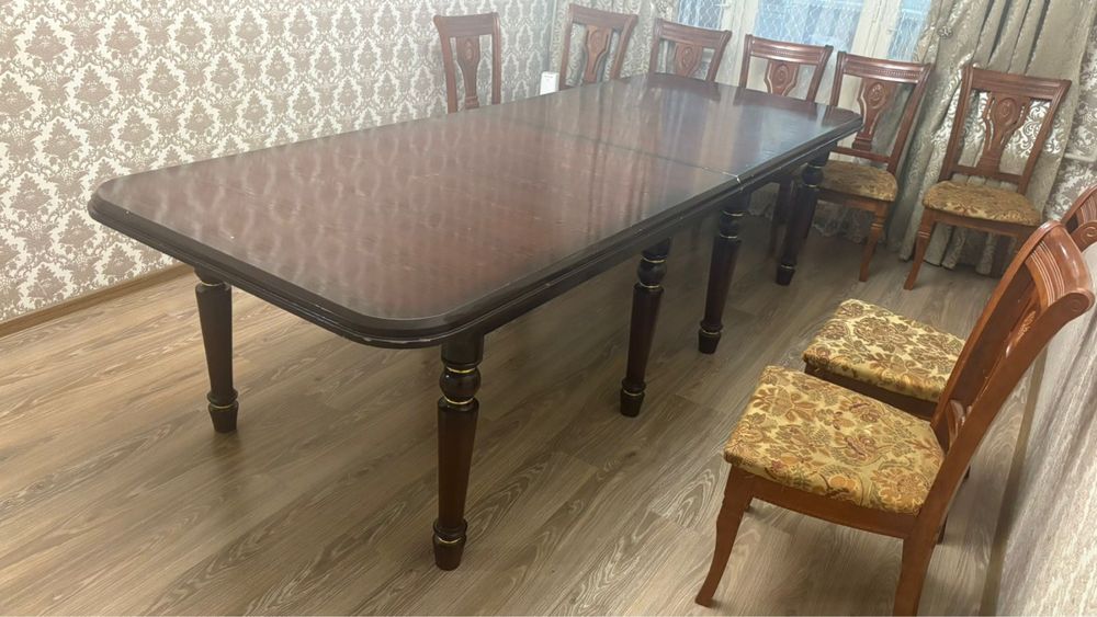 Стол стулья срочно продам