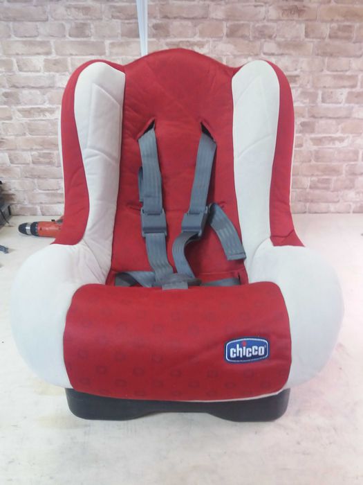 Chicco: Автокресло (0-18 kg) Chicco, Италия