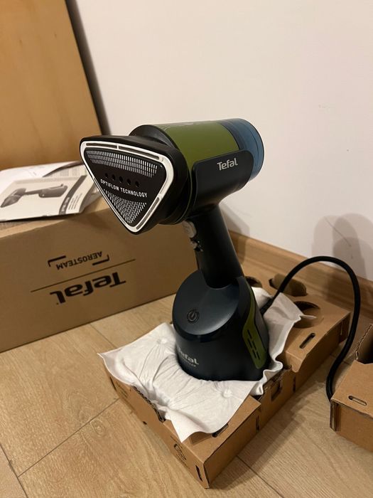 Aparat de calcat cu abur Tefal Aerostream