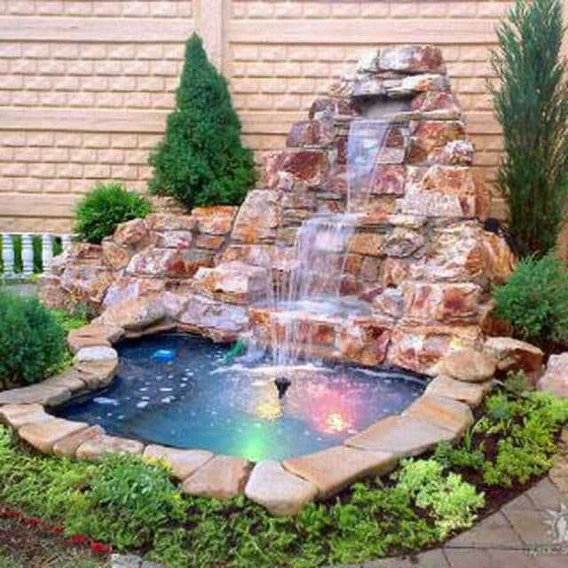 Срочно продается евро дом сзади  гостиница россии