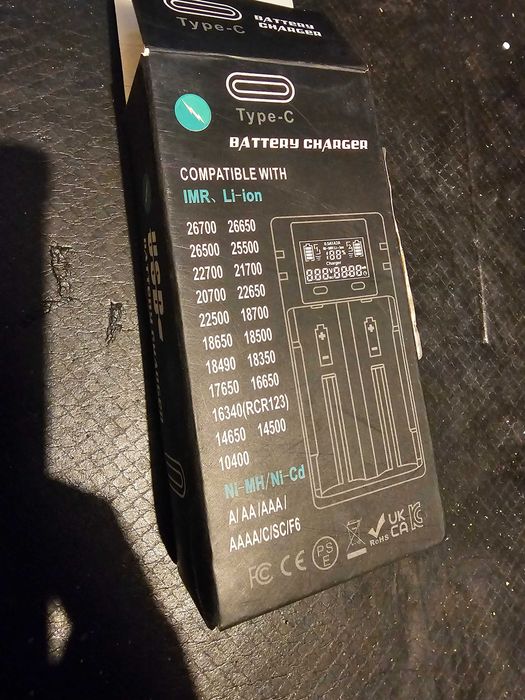 Incarcator SMART baterii acumulatori WISSBLUE 2 Ni-CD Ni-MH Li-ion