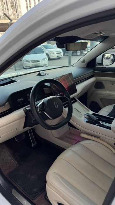 Aito M7 gibrid 2024 йил