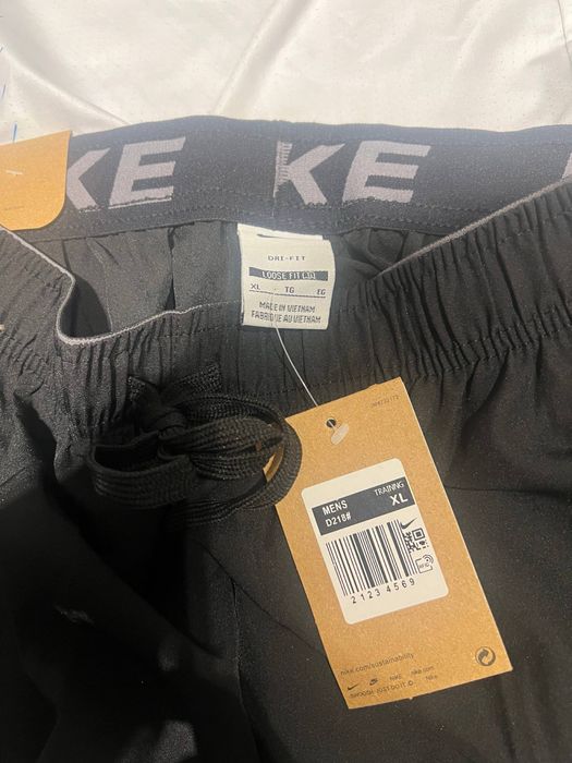 Nike Miller Set Tricou + Pantaloni Scurți Alb/Negru XL Nou cu Etichetă