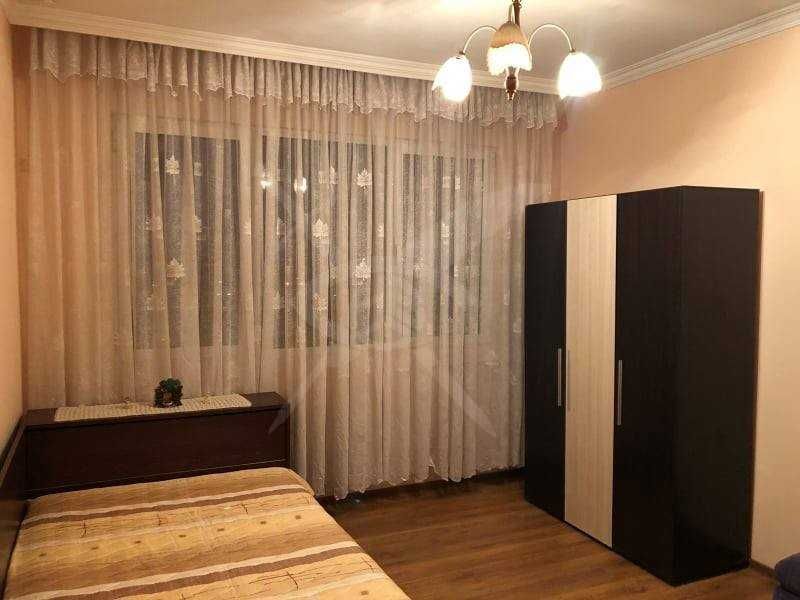 Дава се под наем Тристаен апартамент в Пловдив, Кършияка - 100 кв.м за 518.67 € - Снимка #3