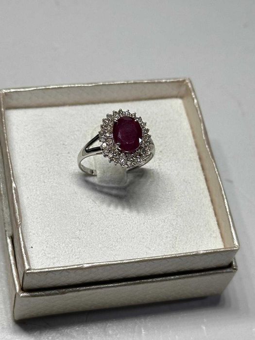 INEL AUR alb 18K + RUBIN = 2.50ct + 42 Diamante = 0.40ct - Vintage !