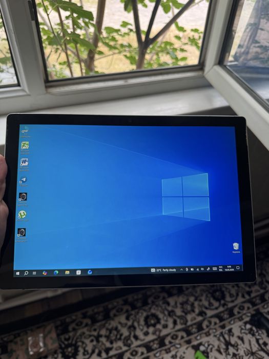 Microsoft surface 5 pro
