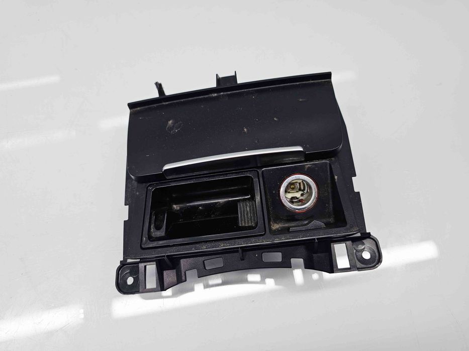 Scrumiera Audi A4 (8K2, B8) [Fabr 2008-2015] 8K0857951