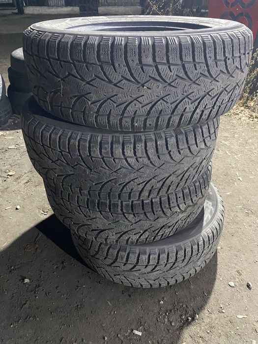 Продам зима и лето есть 215/65/16