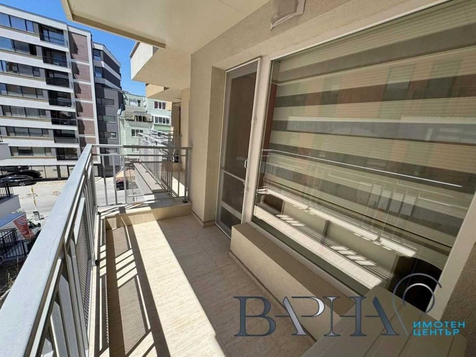 Дава се под наем Тристаен апартамент в Варна, Център - 117 кв.м за 797.64 € - Снимка #13