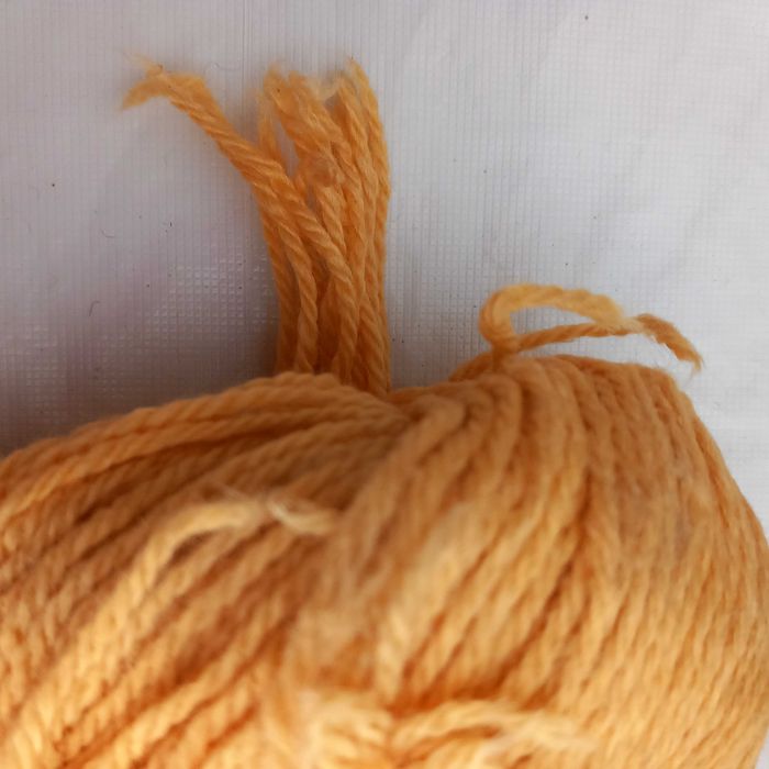 Прежда кафява 70% вълна