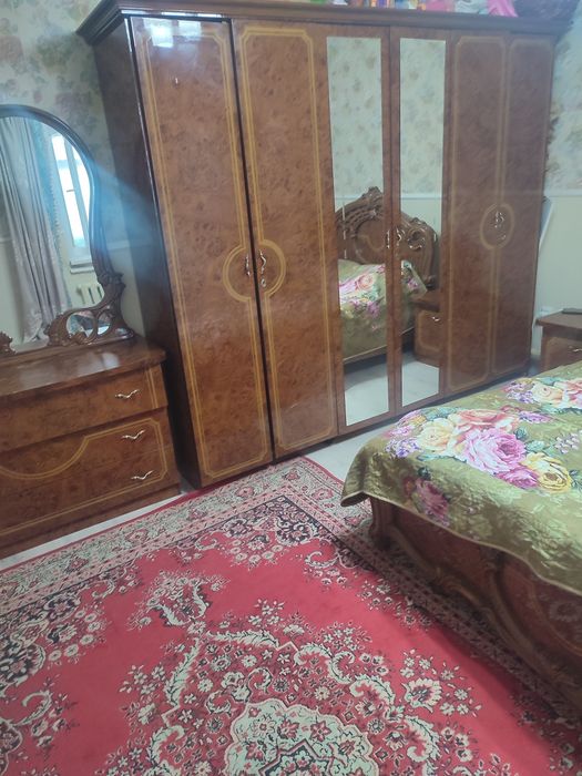 Спальный гарнитур