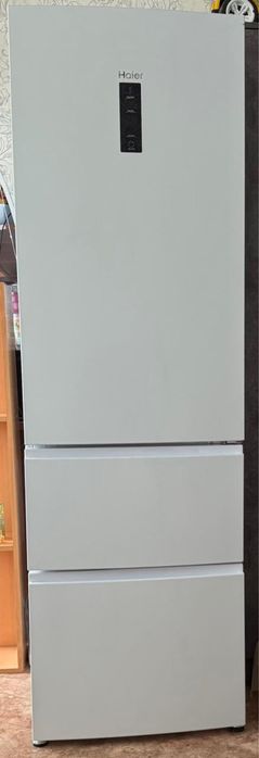 Прожам новый холодильник