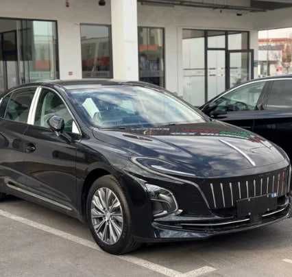 Hongqi EQM-5/ 2025yil/ 500km/ Toza/ rangi qora/kelishamiz