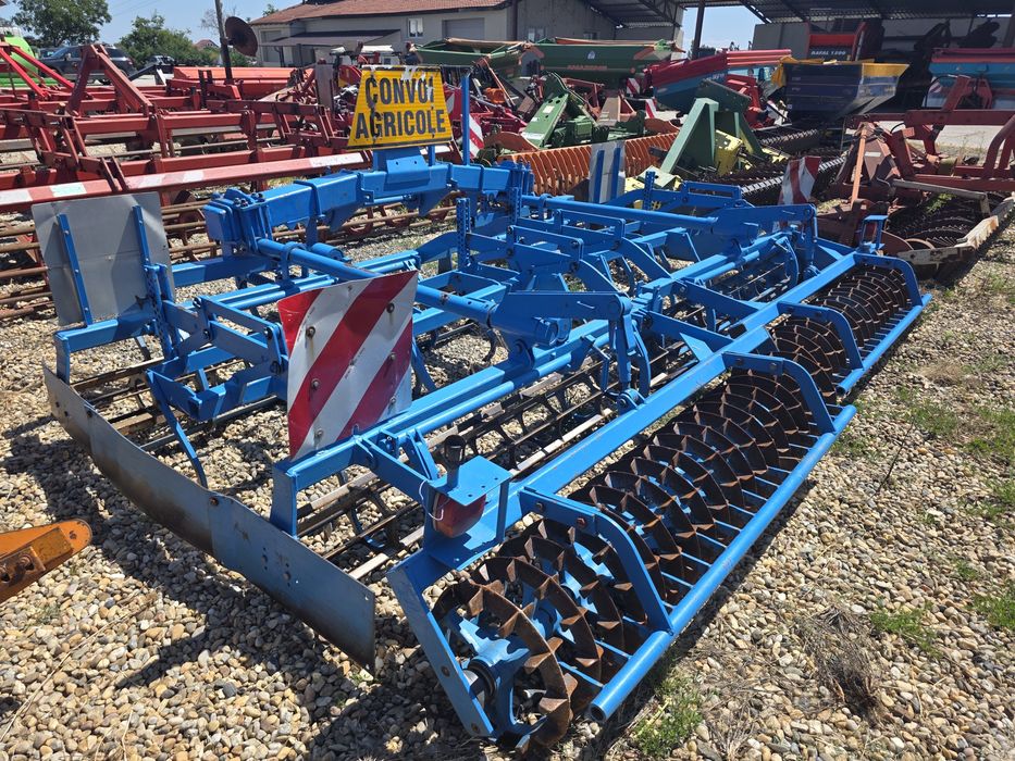 Kompactor combinator cultivator plug disc coasa met mig