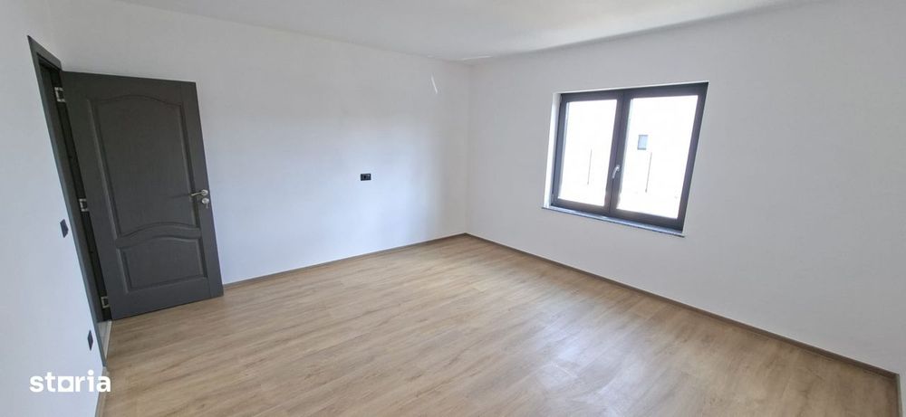 Casă nouă - 3 camere 93 mp / teren 410 mp / apa,canalizare,gaz,curent
