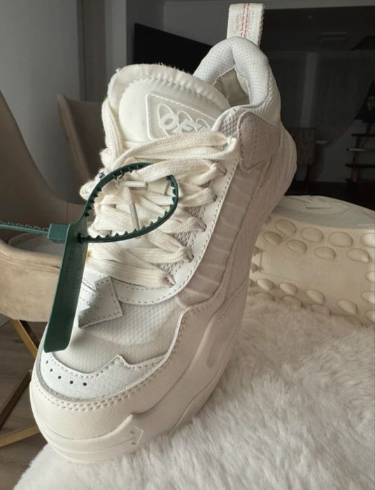 Adidasi Off White Odsy 1000