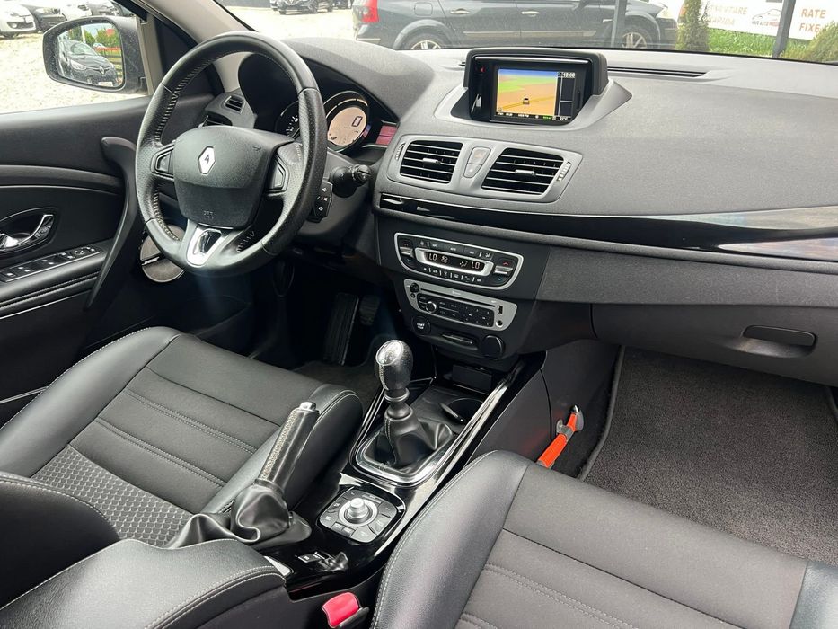RENAULT Megane 2015 — imagine 3
