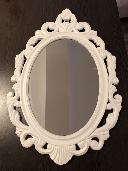 Oglinda ovala cu rama alba dimensiuni 48x56 cm pt nunta gatit mireasa