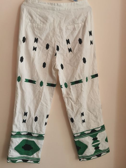Pantaloni Zara in și vâscoză, mărimea M