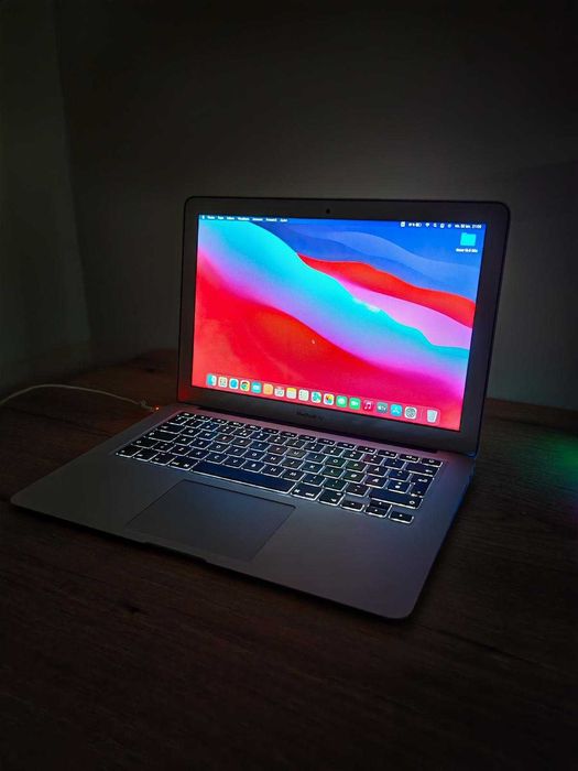 Apple Macbook Air