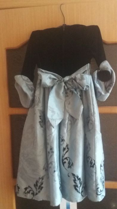 Платья нарядные на девочку