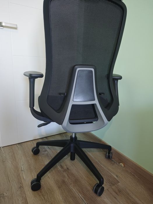 Офис стол Antares Dario Black