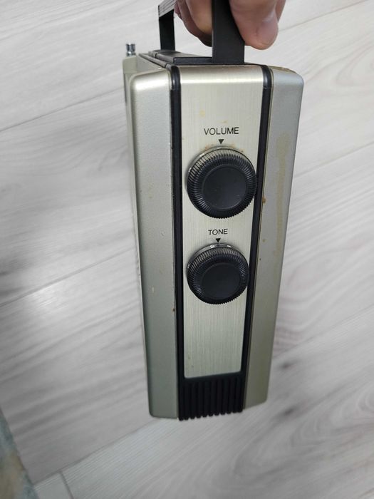 radio ITT Golf pe baterii sau AC