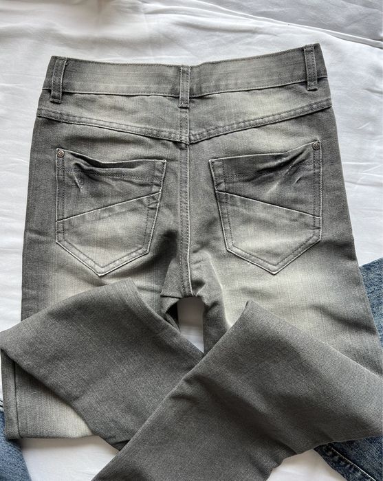 Нови дънки с етикет