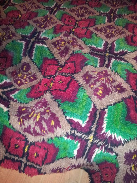 Китеник цветен 100% вълна и ръчно тъкан