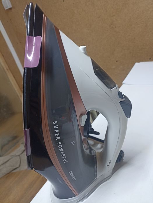 Утюг Centek CT-2346 белый