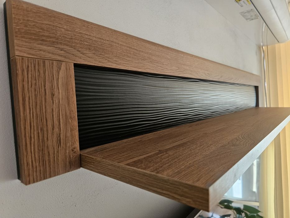 Тв шкаф висок в комплект с етажерка